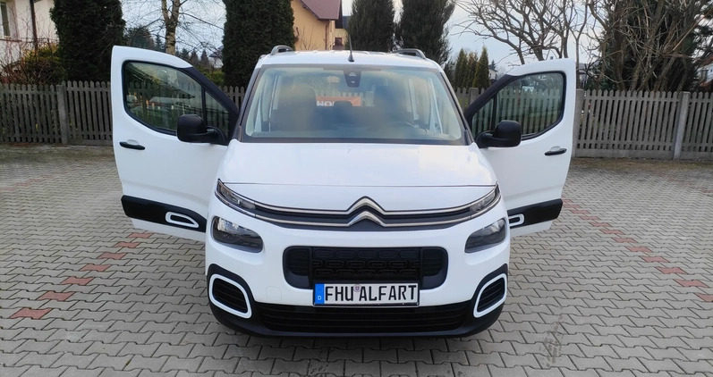 Citroen Berlingo cena 66900 przebieg: 111000, rok produkcji 2020 z Staszów małe 497